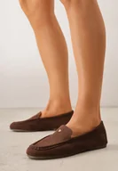 Mokasyny damskie - Brązowe Mokasyny VICES ze Skórzaną Wkładką i Metalową Ozdobą Aquilin - miniaturka - grafika 1