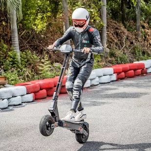 Terenowa Hulajnoga Elektryczna KuKirin G4, Silnik 2000W, Bateria 20Ah, Zasięg Maksymalny 75km, Maks. Prędkość 70km/h - Hulajnogi elektryczne - miniaturka - grafika 8