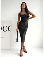 Sukienki - Dopasowana sukienka midi z ekoskóry TESSA - czarna - miniaturka - grafika 1