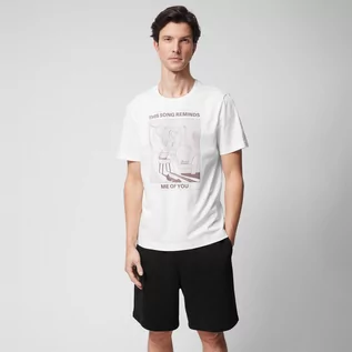 Koszulki sportowe męskie - Męski t-shirt z nadrukiem Outhorn OTHWSS24TTSHM1500 - złamana biel - grafika 1