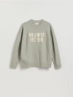 Swetry męskie - Reserved - Sweter z napisem - jasnozielony - miniaturka - grafika 1