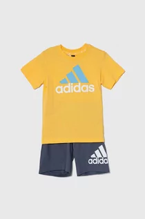 Dresy i komplety dla chłopców - adidas komplet bawełniany dziecięcy kolor żółty - grafika 1