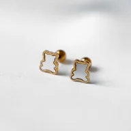 Kolczyki - Kolczyki małe misie białe masa perłowa luksusowe ze stali chirurgicznej - miniaturka - grafika 1