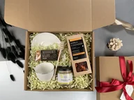 Zestawy upominkowe - Słodka przerwa- BOX prezentowy z filiżanką, herbatą i miodowymi przysmakami /Gift Up/ - miniaturka - grafika 1