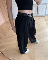 Spodnie sportowe damskie - Spodnie Strong black - miniaturka - grafika 1