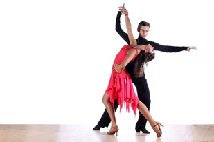 Taniec latino dla niej w Warszawie - Czasopisma - miniaturka - grafika 1