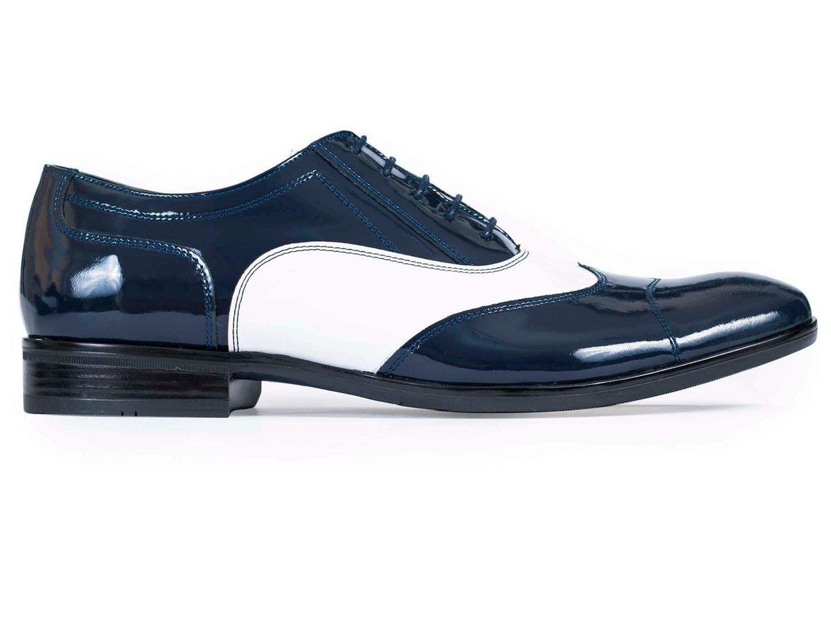 Biało-granatowe lakierki męskie - Spektatory, Al Capone, caponki, Austerity T16 r. 41
