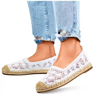 Espadryle damskie - Białe koronkowe espadryle damskie białe klasyczne espadryle - grafika 1