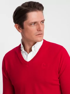 Swetry męskie - Sweter męski z dekoltem "w serek" z koszulowym kołnierzykiem - czerwony V4 OM-SWSW-0102 - grafika 1