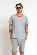 Koszulki męskie - T-shirt męski z pomarańczowym ściągaczem BENJAMIN szary w paski - miniaturka - grafika 1