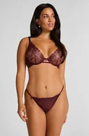 Majtki damskie - Hunkemöller Stringi z wysokim wycięciem Hollie Fioletowy - miniaturka - grafika 1