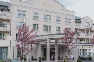 Romantyczny pobyt dla dwojga w Binkowski Resort**** - Czasopisma - miniaturka - grafika 1