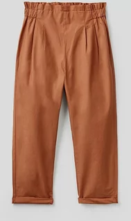 Spodnie i spodenki dla chłopców - Benetton Spodnie w kolorze jasnobrązowym - grafika 1
