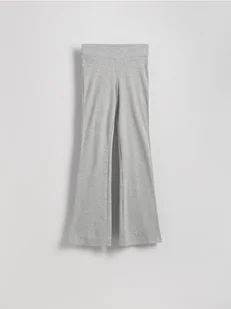 Reserved - Dzianinowe spodnie flare - jasnoszary - Spodnie damskie - miniaturka - grafika 1