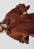 Płaszcze damskie - Stradivarius Kurtka ze sztucznego zamszu z zapięciami na kołeczki Brązowy L - miniaturka - grafika 1