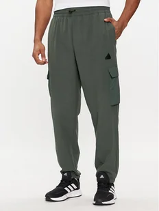 adidas Spodnie dresowe City Escape Premium IN3699 Zielony Regular Fit - Spodnie sportowe męskie - miniaturka - grafika 1