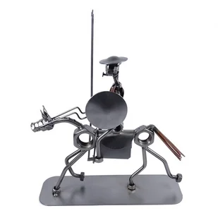 Metalowa figurka Don Kichot. Prezent dla wielbiciela średniowiecza - Figurki dekoracyjne - miniaturka - grafika 1