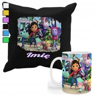 Gadżety dla niej i dla niego - ZESTAW KUBEK + POSZEWKA Z NADRUKIEM-DLA FANA KOCI DOMEK GABI PREZENT +IMIĘ - miniaturka - grafika 1