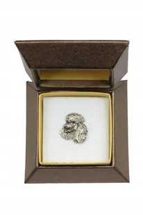Pudel posrebrzany pin w pudełku broszka - Broszki - miniaturka - grafika 1