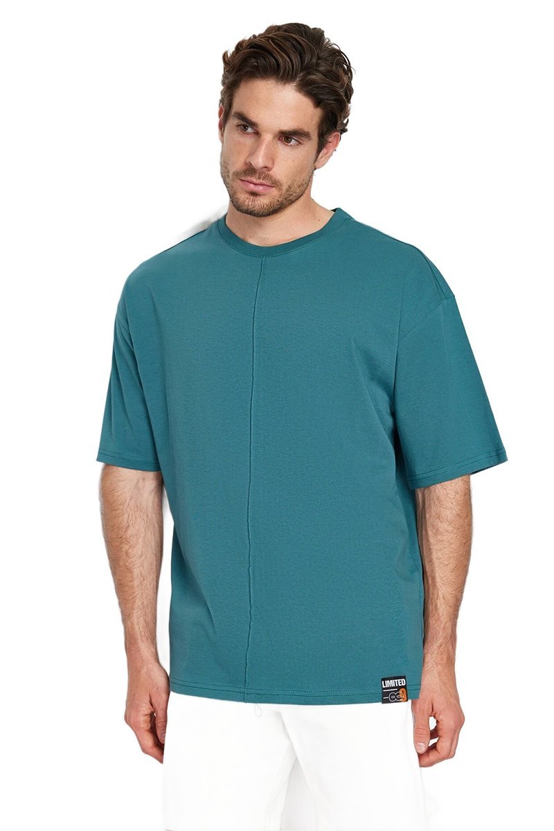 TRENDYOL MAN MĘSKI T-SHIRT Z DEKOLTEM OKRĄGŁYM I SZWEM NA PRZODZIE M 5DA