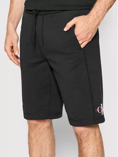 Spodnie sportowe męskie - Calvin Klein Jeans Szorty sportowe J30J320065 Czarny Regular Fit - grafika 1
