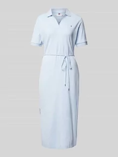 Sukienki - Sukienka polo z wiązanym paskiem model ‘LYLL POLO’ - grafika 1