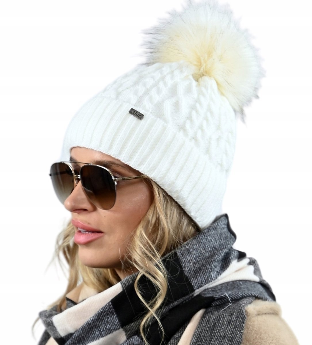 Czapka Damska Z Pomponem Zimowa kremowa Ciepła czapka z polarem PL - ECRU