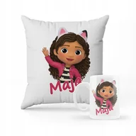 Gadżety dla niej i dla niego - ZESTAW PODUSZKA + KUBEK PREZENT DLA DZIECKA KOCI DOMEK GABI + IMIĘ #3 - miniaturka - grafika 1