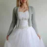 Swetry damskie - 🌫️ Puszysty Sweterek w Szarym Kolorze – Delikatność i Elegancja. XS 🌫️ - miniaturka - grafika 1