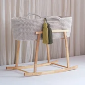 Łóżeczka i kojce - Kosz Mojżesza (CAFFE LATTE) z materacem + 2 dekoracyjne frędzle + Bujak drewniany naturalny olejowany - miniaturka - grafika 1