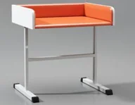 Meble i wyposażenie gabinetów medycznych - SBN stanowisko do badania i przewijania niemowląt - miniaturka - grafika 1