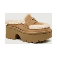 Klapki i japonki damskie - Guess Mule BRIDEEN shearling zamsz - miniaturka - grafika 1