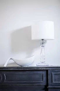 Zuma Line Lampa stołowa PETIT TRIANON white 4CONCEPTS by Zuma Line L051061217 - Lampy stojące - miniaturka - grafika 1