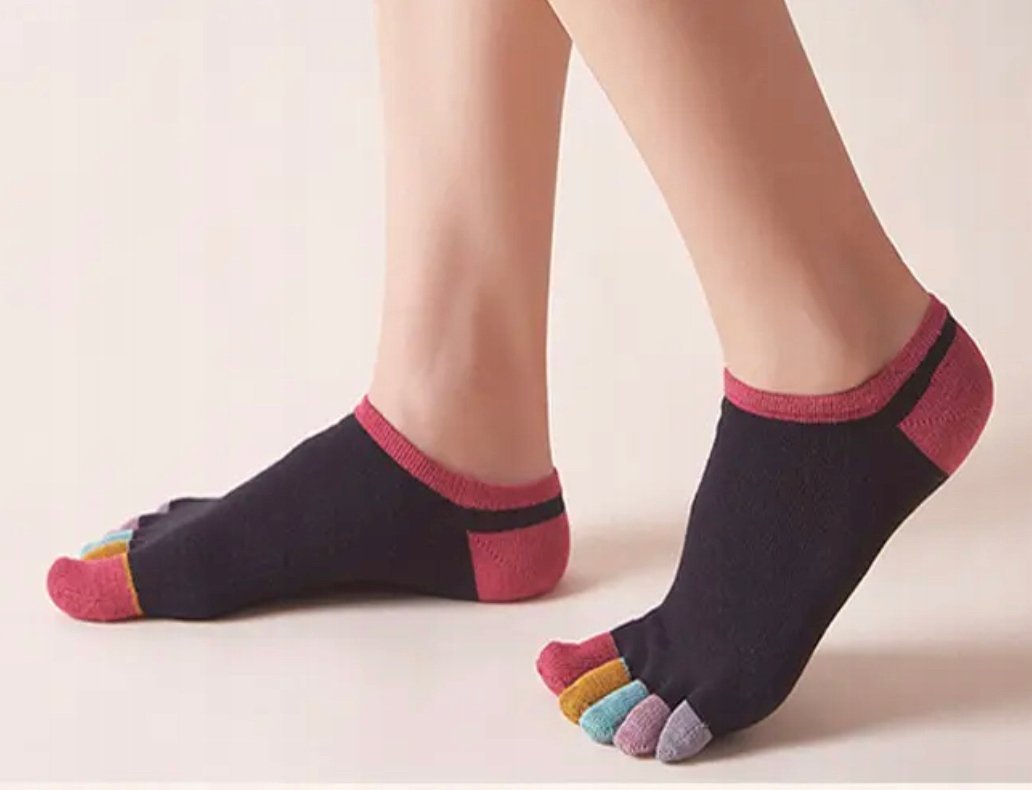Stopki skarpetki pięciopalcowe kolorowe czarne joga pilates gimnastyka