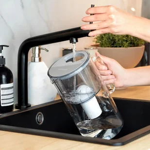 Wessper AquaClassic Crystalline 2,5L Szary szklany dzbanek filtrujący z 12 wkładami - Dzbanki filtrujące - miniaturka - grafika 6