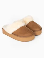 Kapcie damskie - Blackfield Kapcie "Emilija" w kolorze jasnobrązowym - miniaturka - grafika 1
