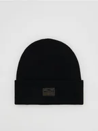 Czapki męskie - Reserved - Czapka beanie z naszywką - czarny - miniaturka - grafika 1