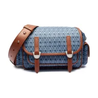 Torebki damskie - Coccinelle Skórzana listonoszka Campus - miniaturka - grafika 1