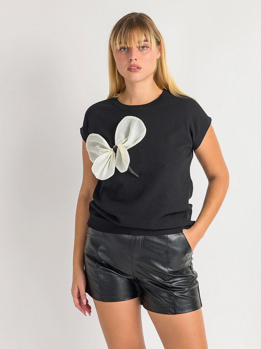 Bluzka z wiskozy z ozdobnym motylem czarny L