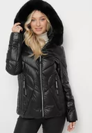 Kurtki damskie - Czarna Pikowana Kurtka z Kapturem Ozdobionym Futerkiem Caelara - miniaturka - grafika 1