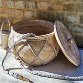 Inne akcesoria do nawadniania - Wiadro na wąż ogrodowy Hulcier - miniaturka - grafika 1