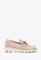 Mokasyny damskie - Damskie mokasyny zamszowe z dekoracyjnym łańcuszkiem beżowe - Wittchen - miniaturka - grafika 1