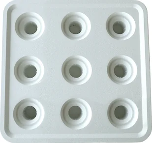 Świecznik Stumpastaken S białe aluminium - Świeczniki - miniaturka - grafika 1