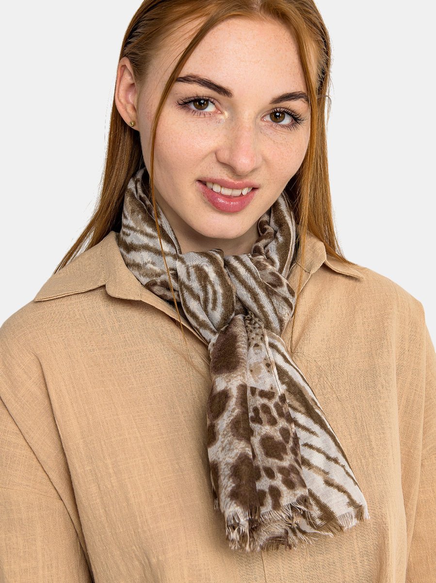 Szalik w panterkę brązowy