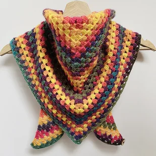 Ciepła zapinana apaszka lub chusta dla dziewczynki z wełną merino - Apaszki i szaliki damskie Ciepła zapinana apaszka lub chusta dla dziewczynki z wełną merino - Apaszki i szaliki damskie - miniaturka - grafika 1