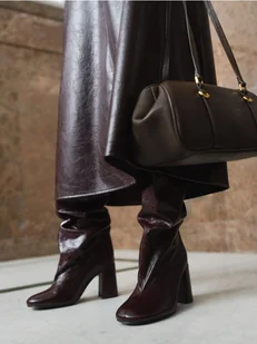 Reserved - Skórzane kozaki z marszczeniem - bordowy - Kozaki damskie - miniaturka - grafika 1