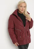 Kurtki damskie - Czerwona Pikowana Kurtka z Kapturem i Ozdobnymi Suwakami Carnaye - miniaturka - grafika 1