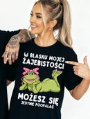 Koszulki i topy damskie - Damska koszulka na prezent - W BLASKU MOJEJ ŻAJEBISTOŚCI MOŻESZ SIĘ JEDYNIE POOPALAĆ - miniaturka - grafika 1