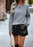 Swetry damskie - Jednolity sweter damski z warkoczykowym splotem - Szary - miniaturka - grafika 1