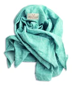 Koce i narzuty dla dzieci - Kocyk Otulacz 80x120 Muślin Design miętowy w dinozaury w pudełku BabyMatex - miniaturka - grafika 1